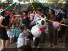 pinata1.JPG (58446 bytes)